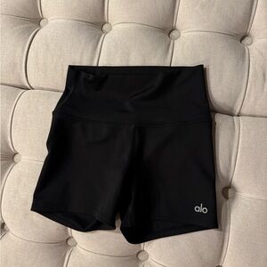 ALO Yoga Women's Jet Black Athletic Shorts